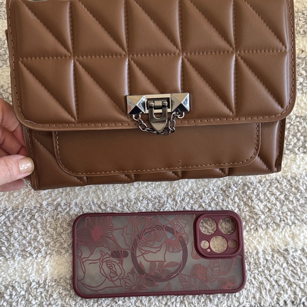 Brown Quilted Chain Shoulder Bag - Picture 5 of 5